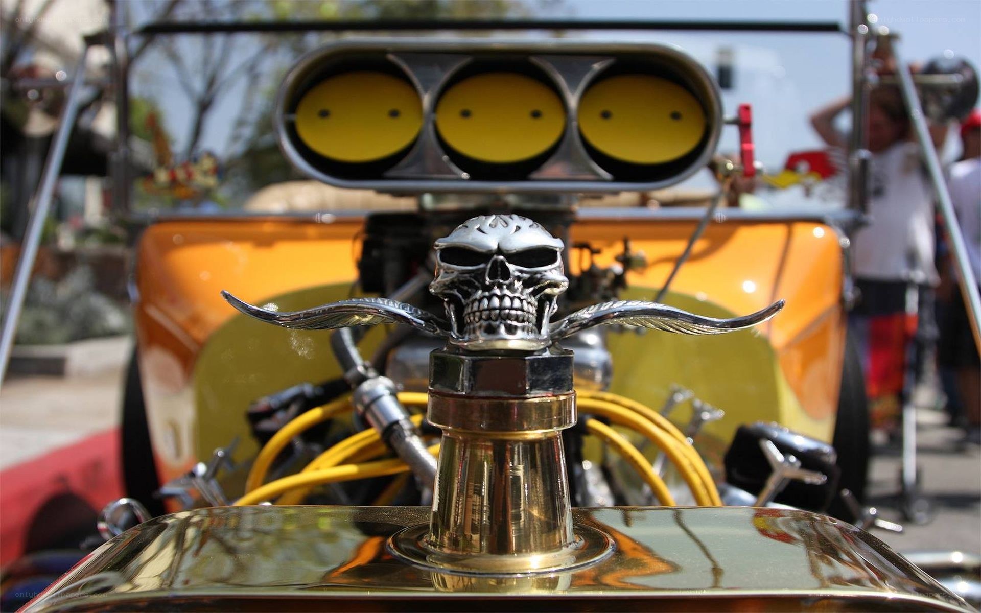 Custom car with skull ornament