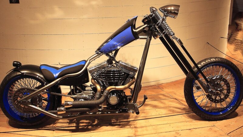 Custom Chopper Motorcycle — Black, Showcase, Photograph, Seat