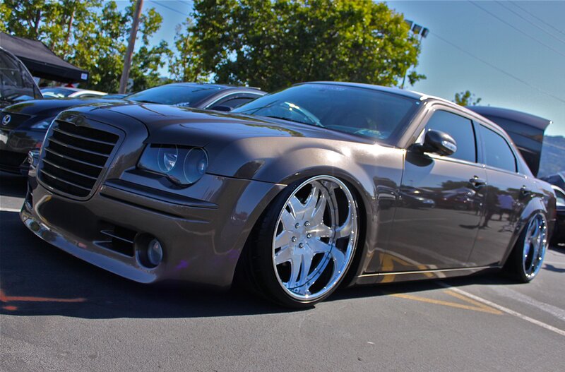 custom chrysler 300 car