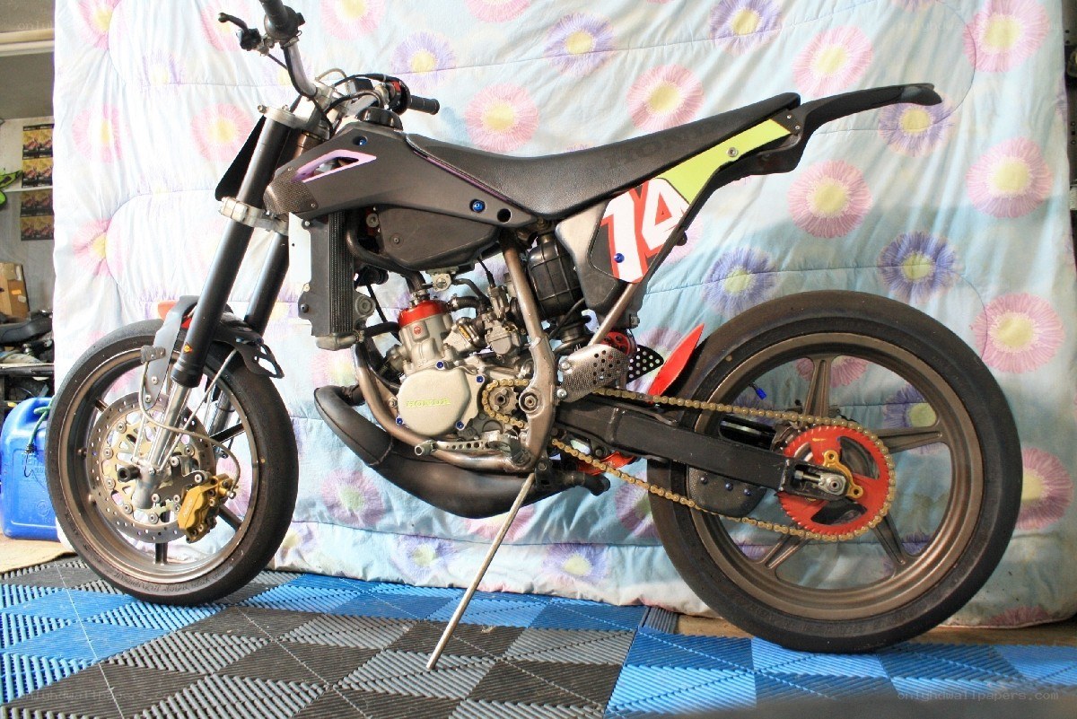 custom dirt bike on display