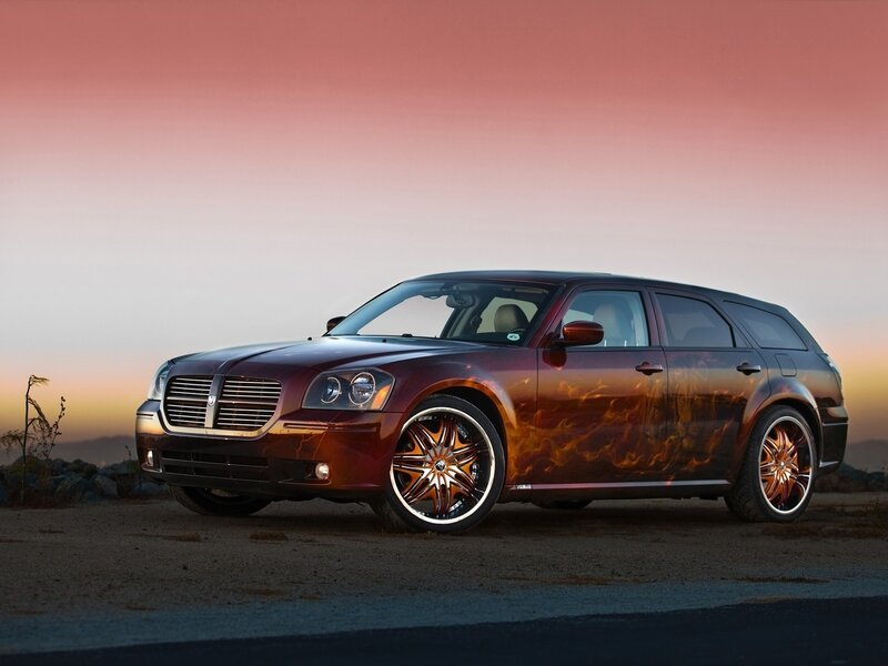 Custom Dodge Magnum with flame design