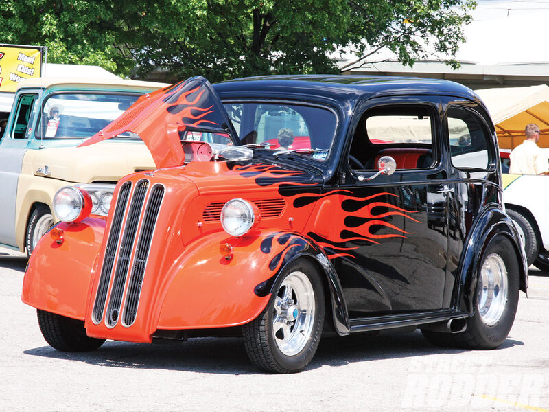Custom Flame-painted Car — Black, Bright