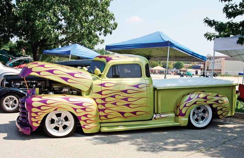 Custom Flame-painted Truck — Green, Outdoor