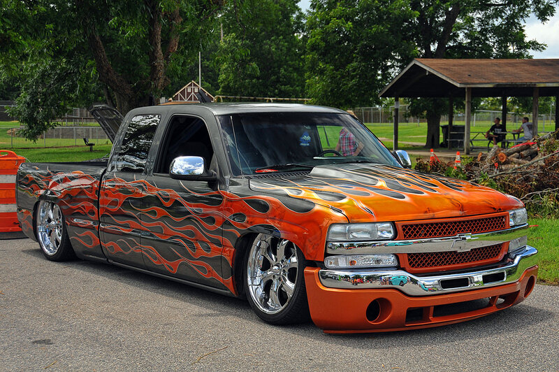 Custom Flame-painted Truck — Orange, Calm