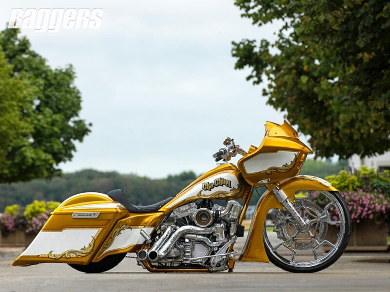 Custom Gold Motorcycle — Calm