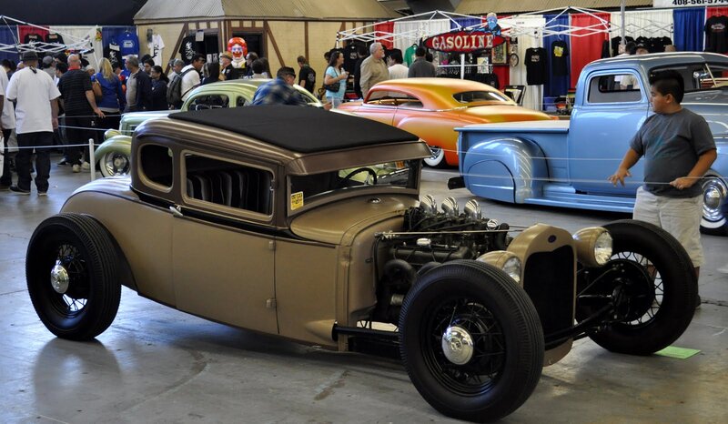 Custom Hot Rod Car — Brown, Busy
