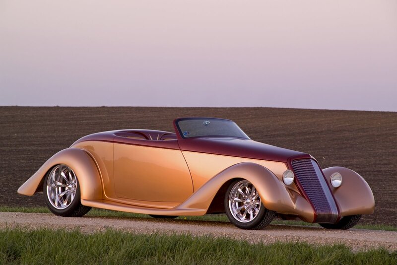 Custom Hot Rod Car — Gold, Serene