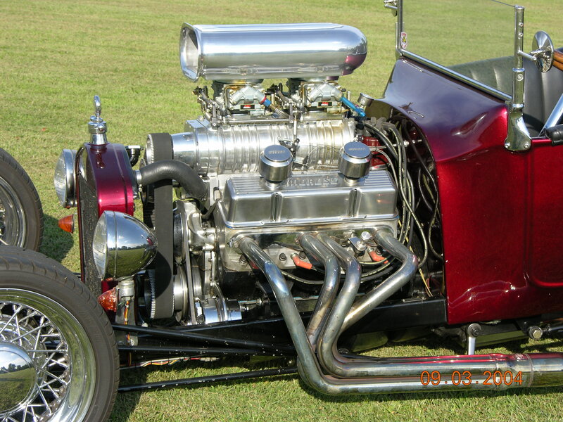 Custom hot rod engine
