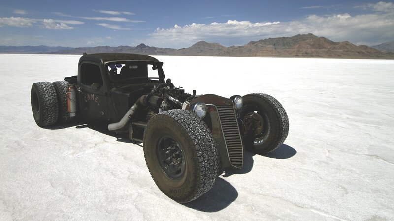 Custom Hot Rod Truck — White, Desolate