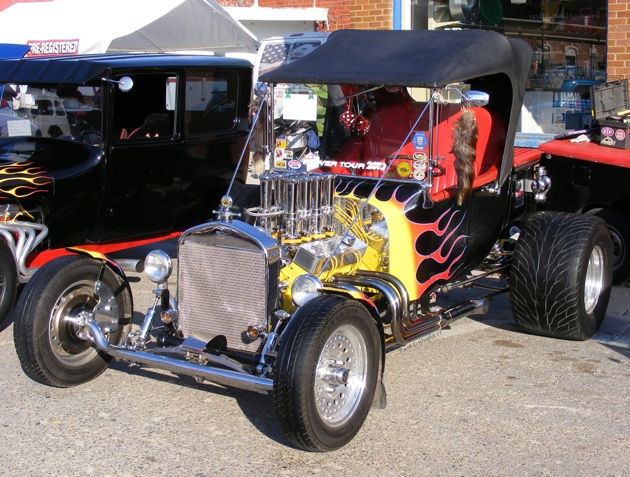 Custom hot rod with flame design