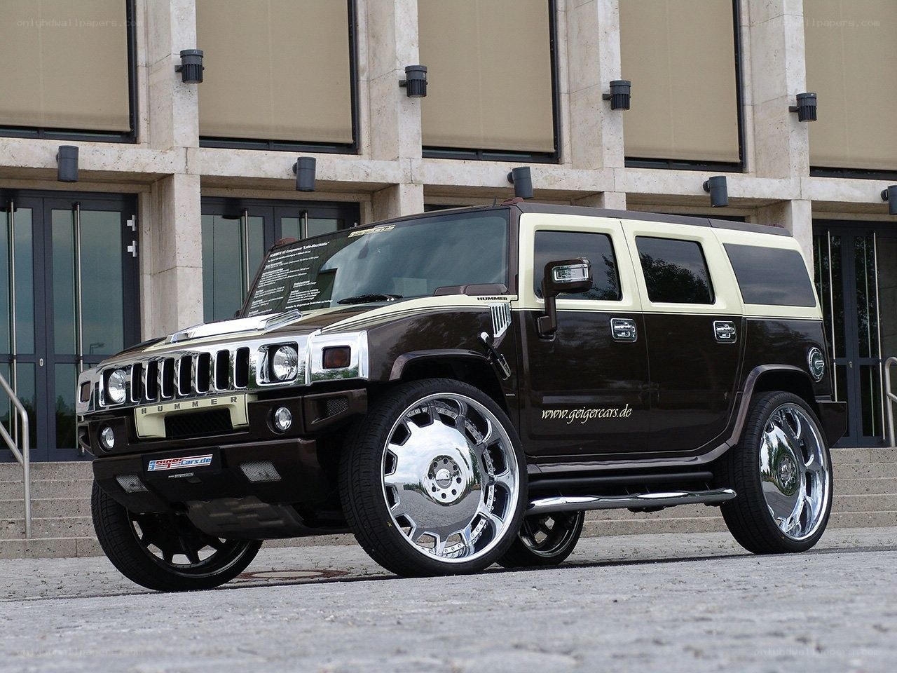 Custom Hummer H2 SUV