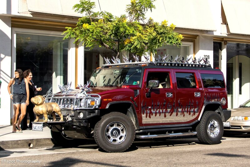 Custom Hummer with bulldog statue
