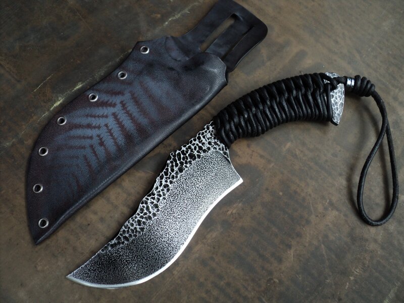 custom knife with leather sheath