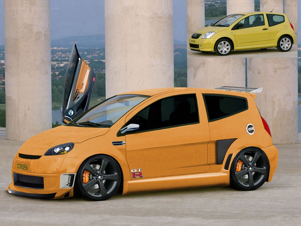 Custom orange Citroën car