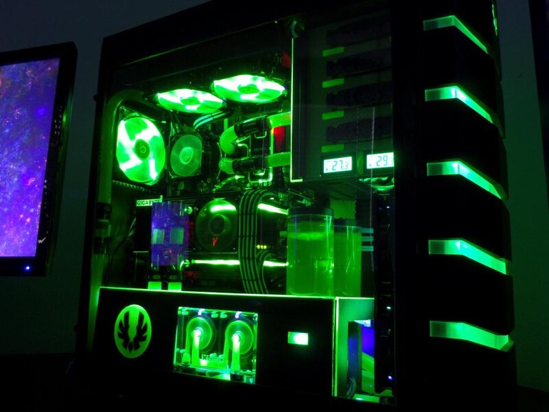 Custom Pc Case — Green
