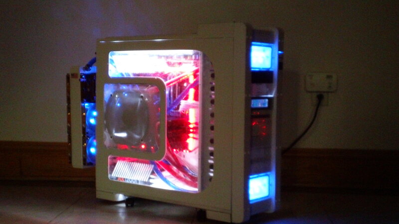 Custom Pc Case — White, Dark, Night