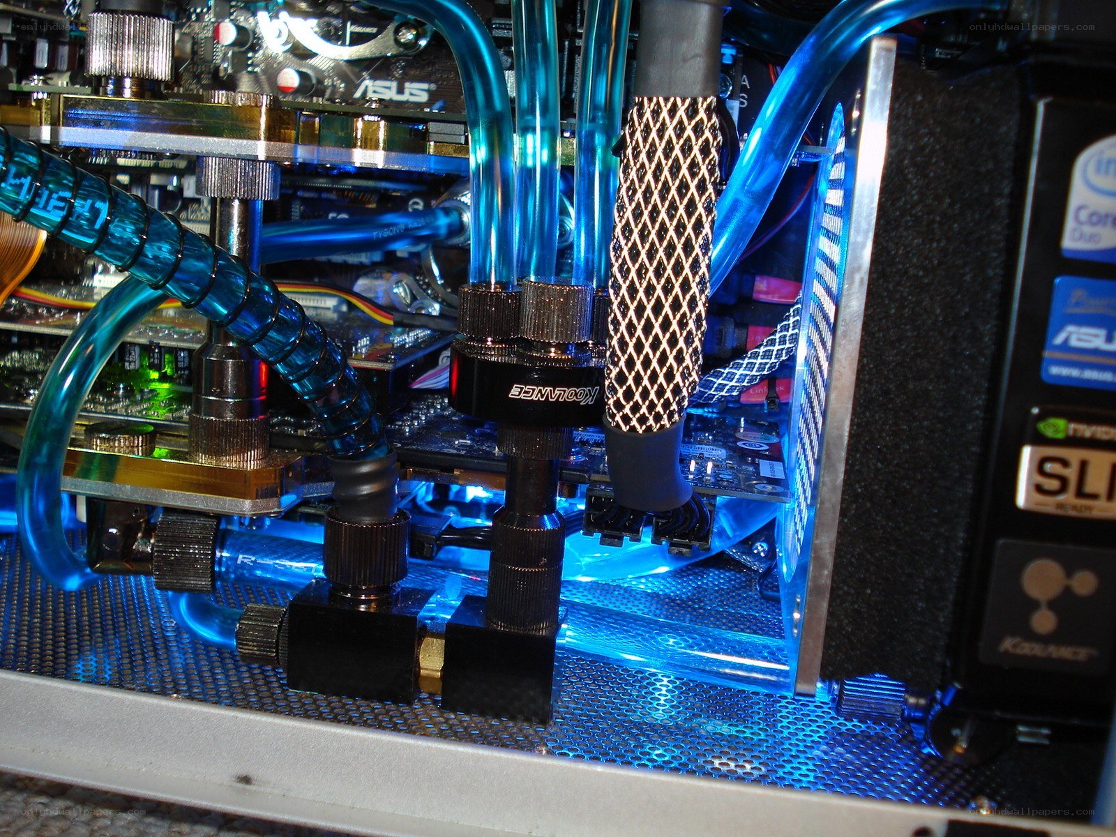 custom pc with liquid cooling