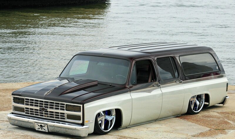 Custom Pickup Truck — Black, Calm