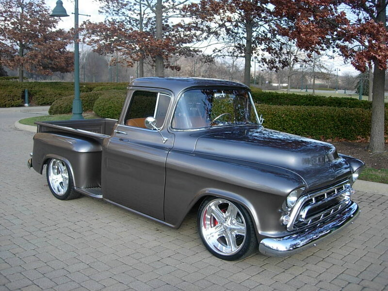 Custom Pickup Truck — Gray, Calm