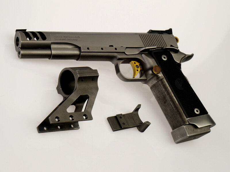 Custom Pistol with Accessories — Black