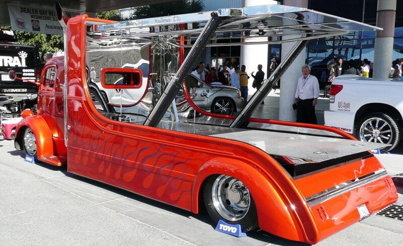 Custom Red Tow Truck — Showcase, Afternoon