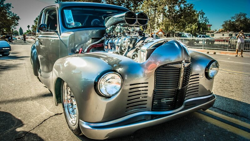 Custom Silver Hot Rod — Dramatic