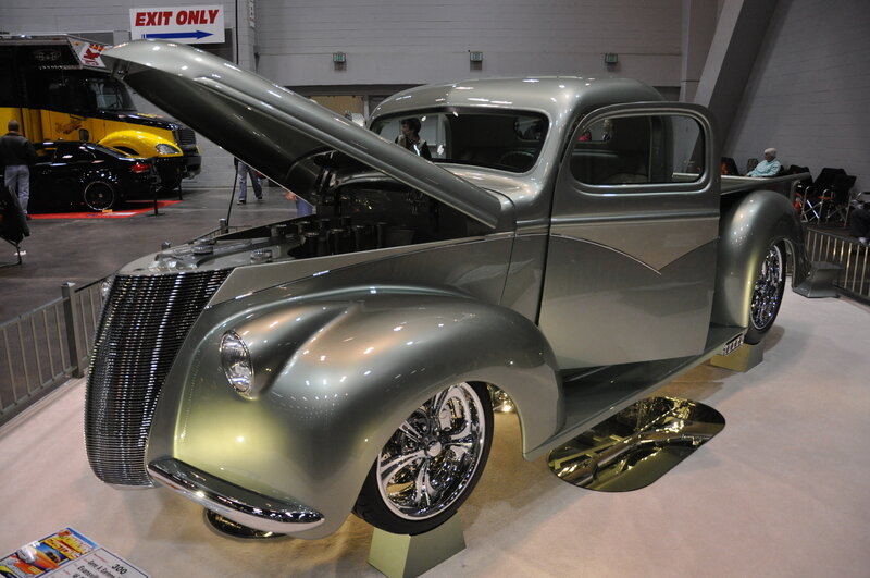 Custom Silver Pickup Truck