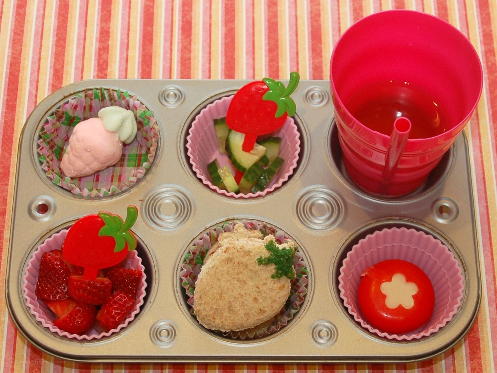 Cute strawberry-themed lunch