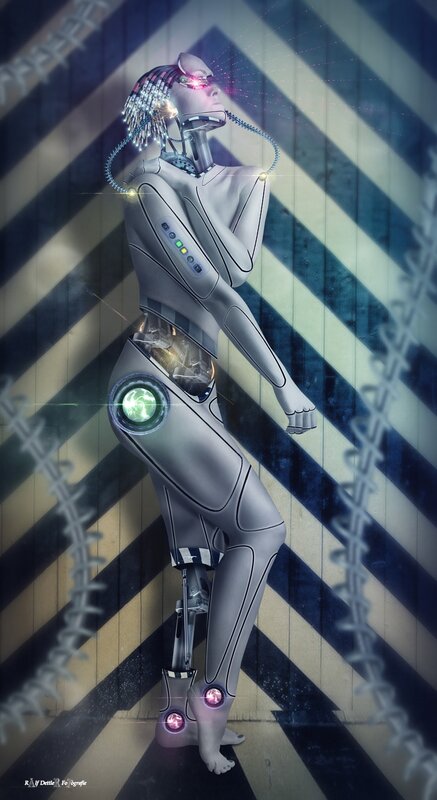 Cyborg Woman Standing — Gray