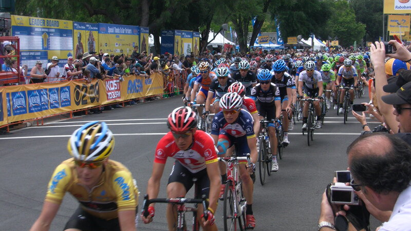 Cyclists in Race — Black