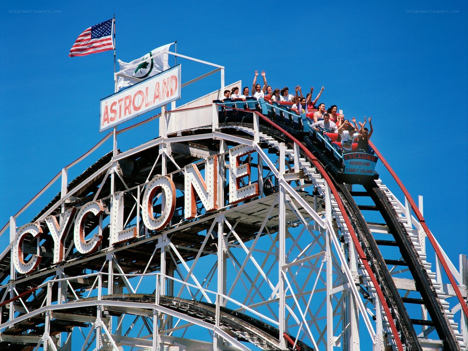 Cyclone roller coaster at Astroland