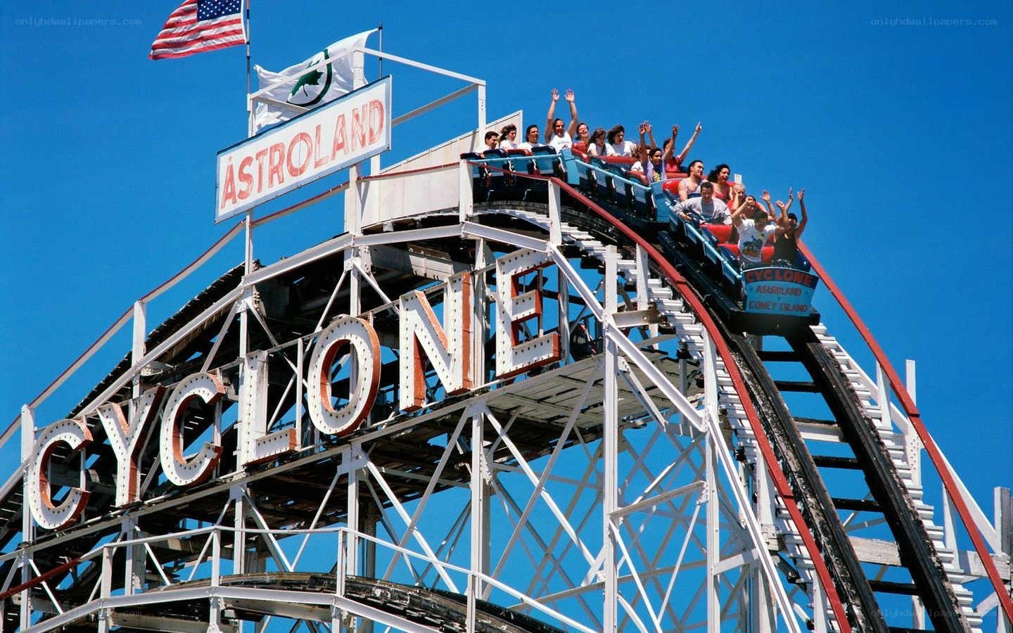 Cyclone roller coaster at Astroland