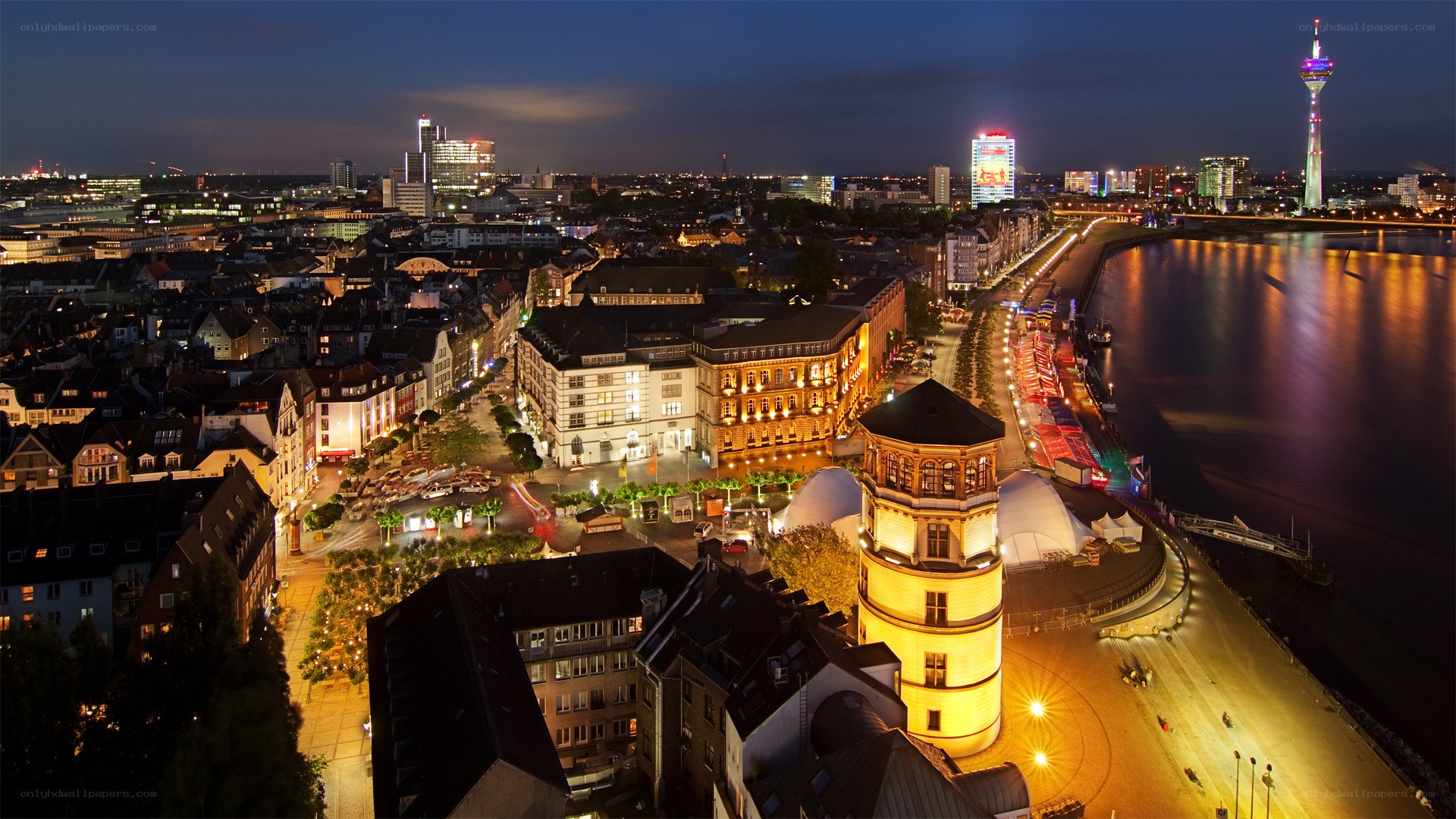 Düsseldorf cityscape at night