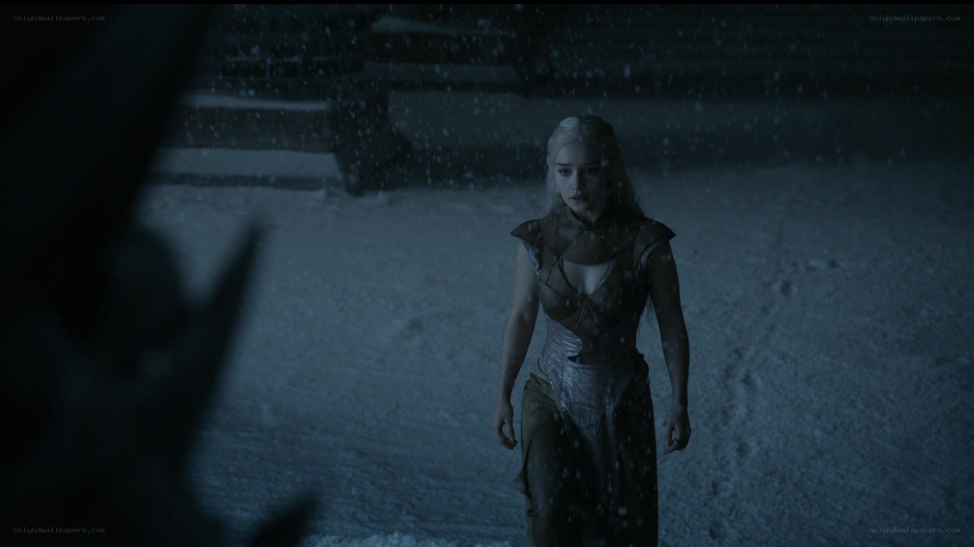 Daenerys in the snow