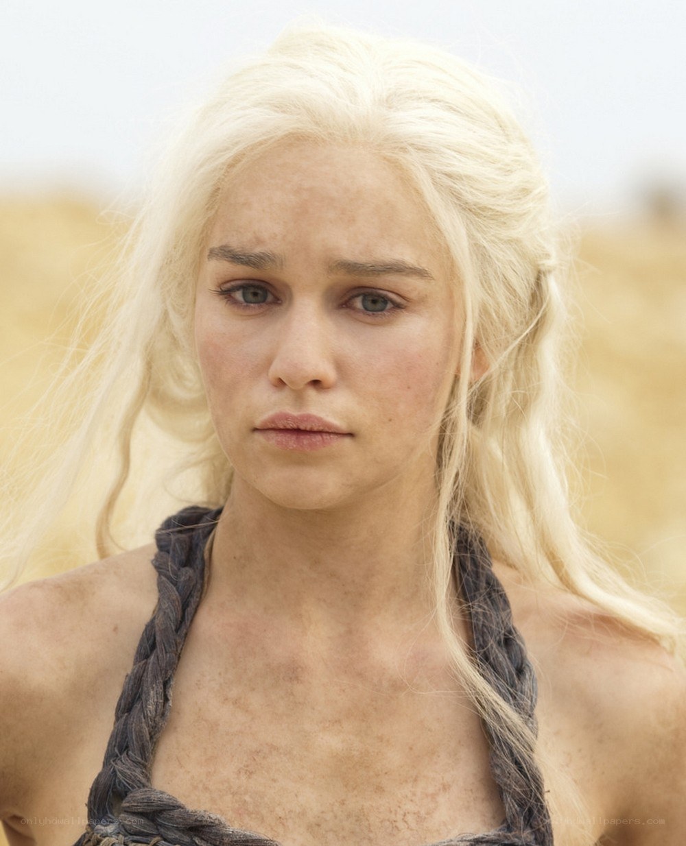Daenerys Targaryen in a field