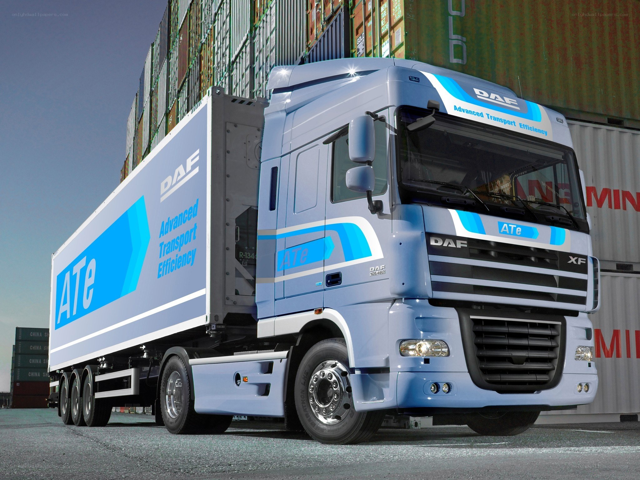 DAF XF truck with container