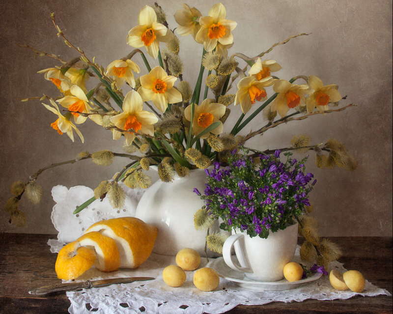 Daffodils and Lemons — Yellow, Calm