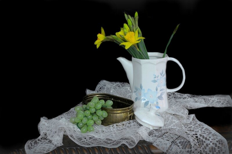 Daffodils in a Pitcher — White