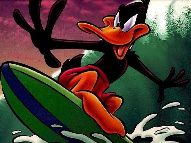 Daffy Duck surfing