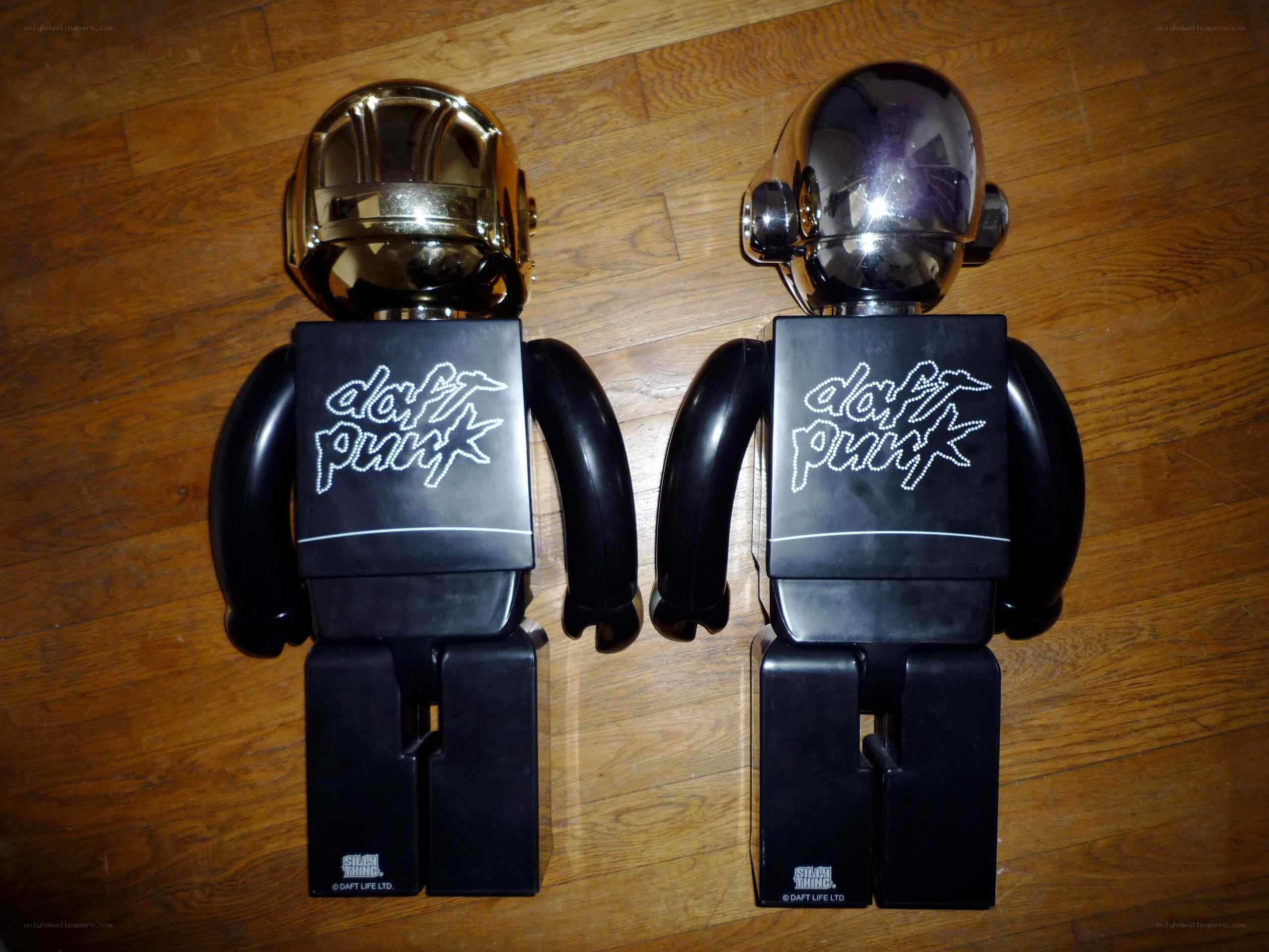 Daft Punk Be@rbrick figures