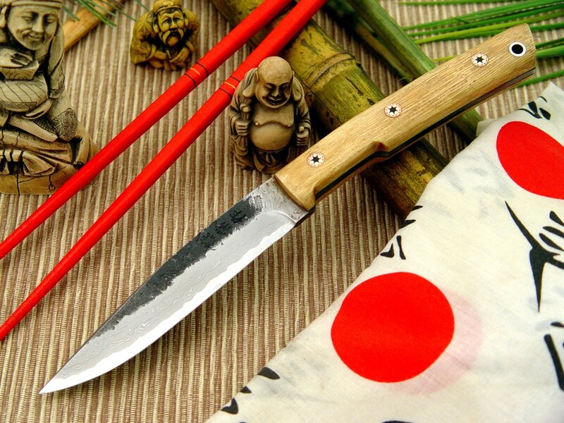 Dagger with Japanese decor