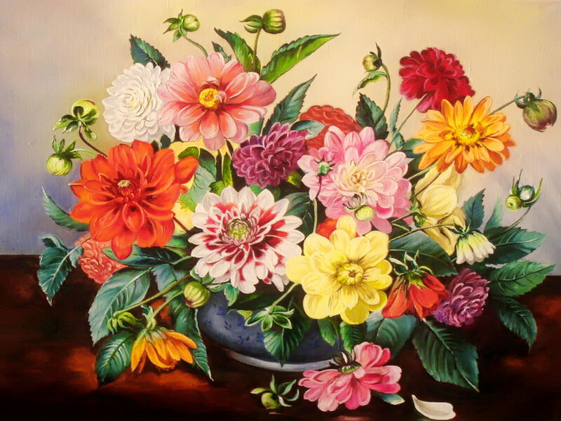 Dahlia Bouquet in Vase — Red, Calm
