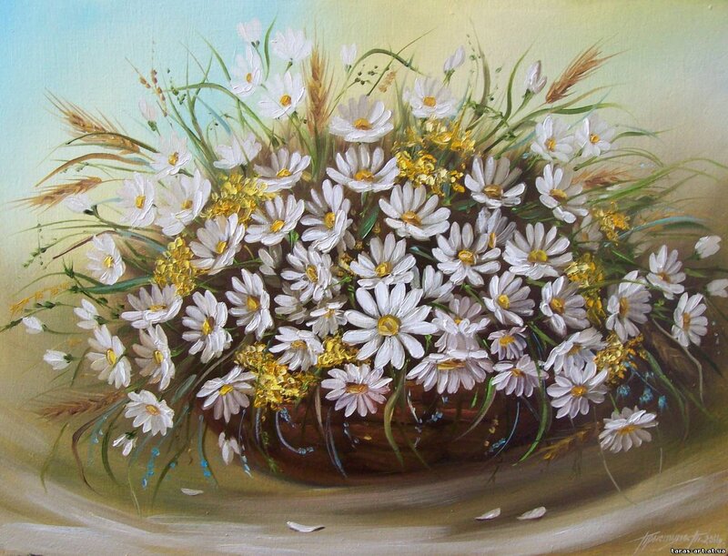 Daisy Bouquet in Basket — White, Serene