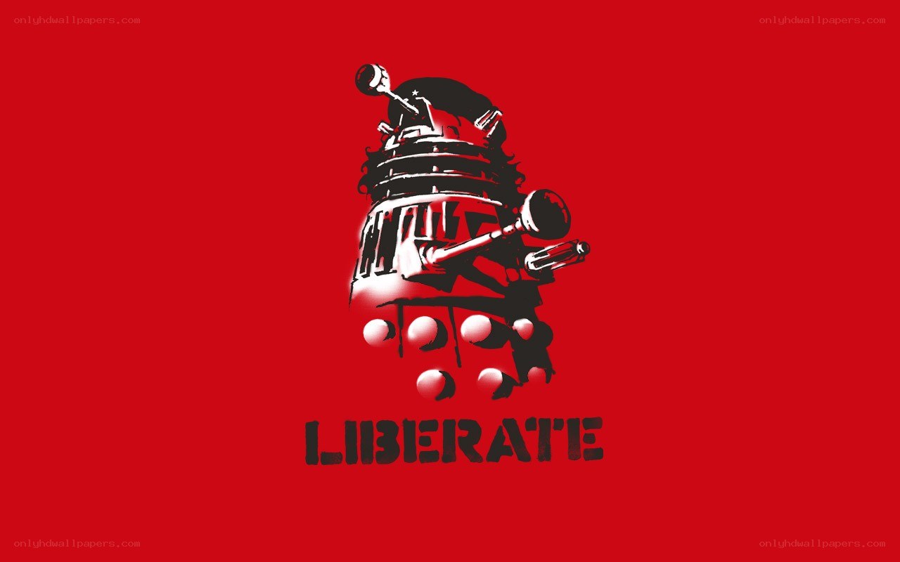 Dalek with weapon