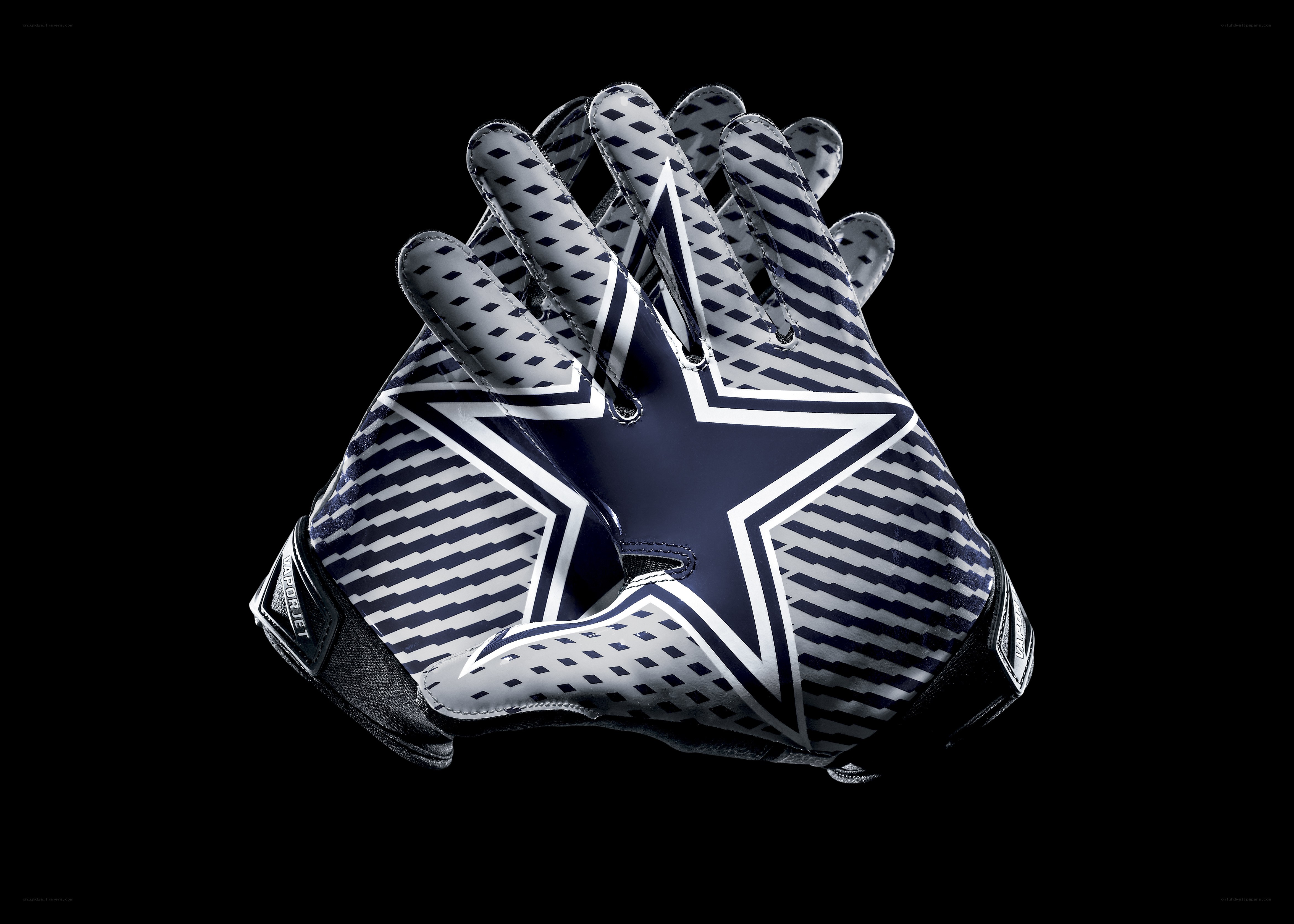 Dallas Cowboys football gloves