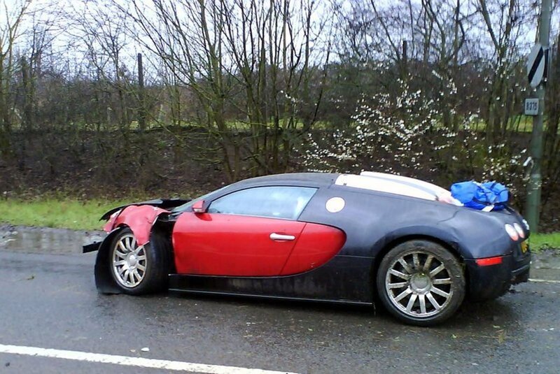 Damaged Bugatti Veyron