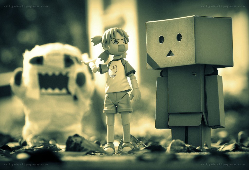 Danbo and figurine in a scene