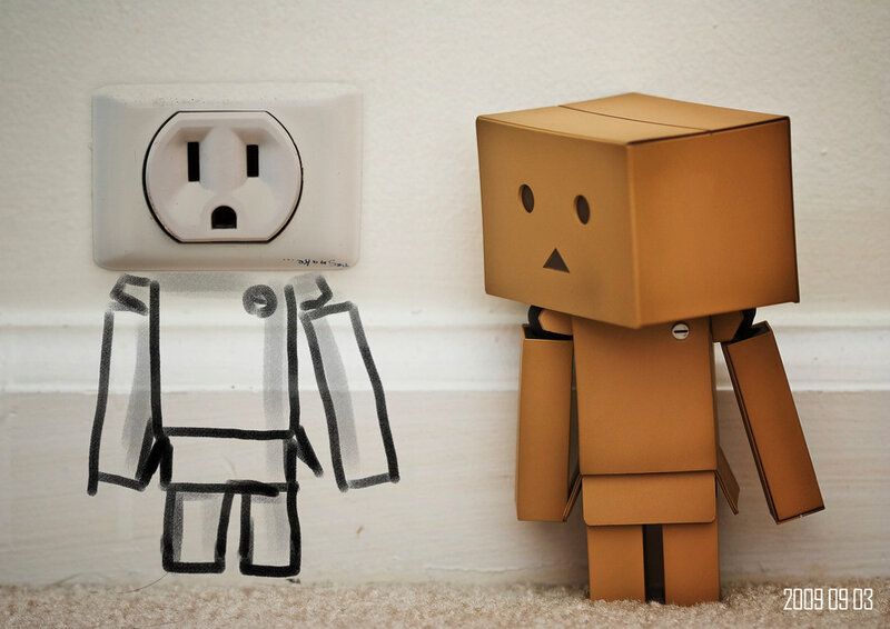 Danbo and the outlet