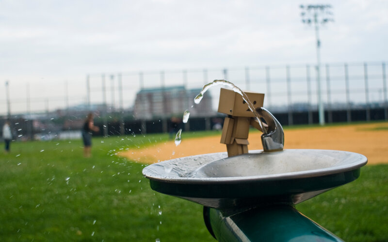 Danbo at a water fountain