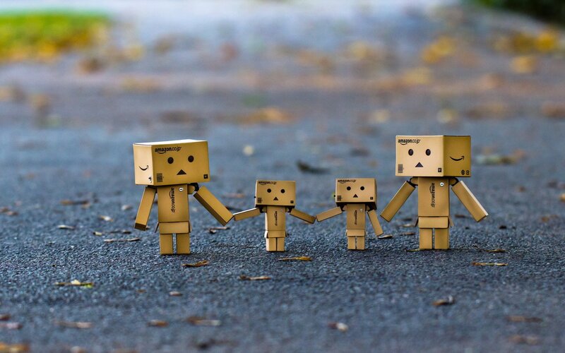 Danbo family holding hands